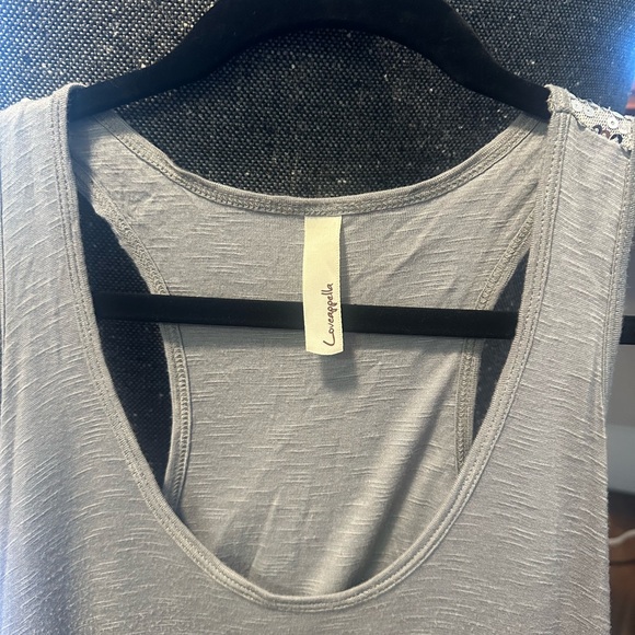 Loveappella Silver/Gray Sequin Back Tank Top - Size Small - Picture 4 of 6